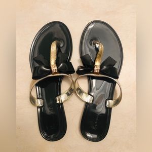 Summer shoes size 7. Almost new.